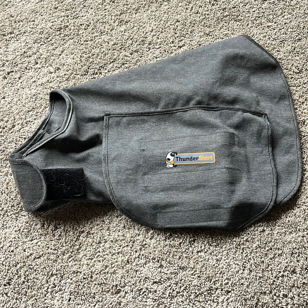 Thunder shirt dog large